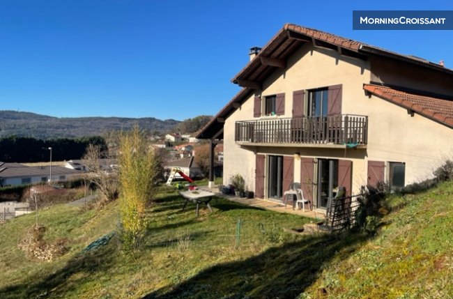 Maison entre lacs et forets