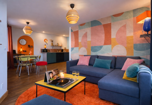 Vinyle Club • Appartement rétro 70’