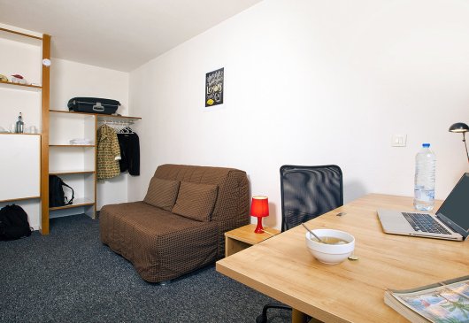 Charmant studio dans résidence