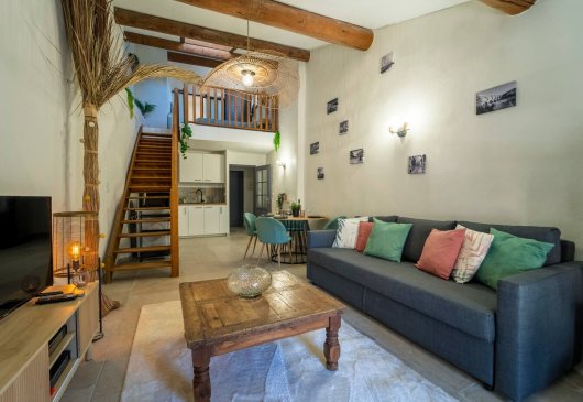 A LOUER – T2 Duplex meublé Place au