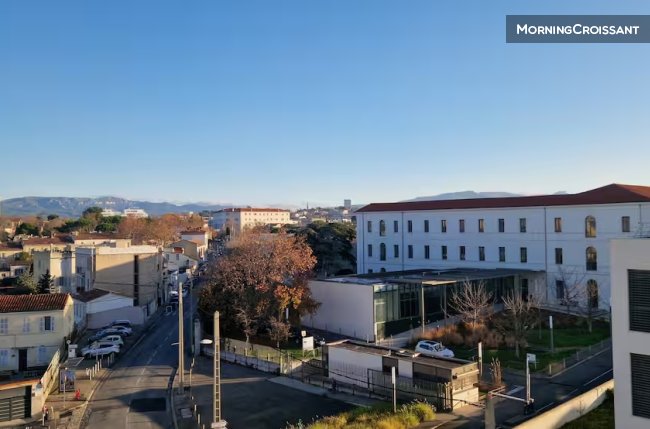 Studio + terrasse parking vue
