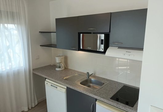Studio meublé avec lit double