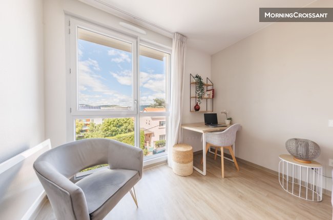 Grand studio en résidence