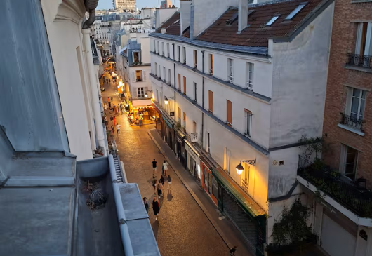 Calme absolu au Village Mouffetard