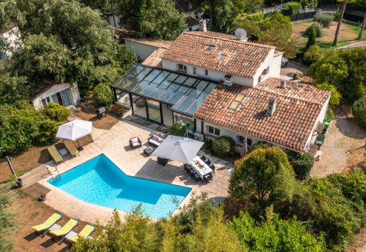 Villa 4 chambres, jardin et piscine