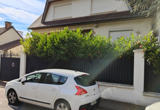 Grande maison meublée avec jardin